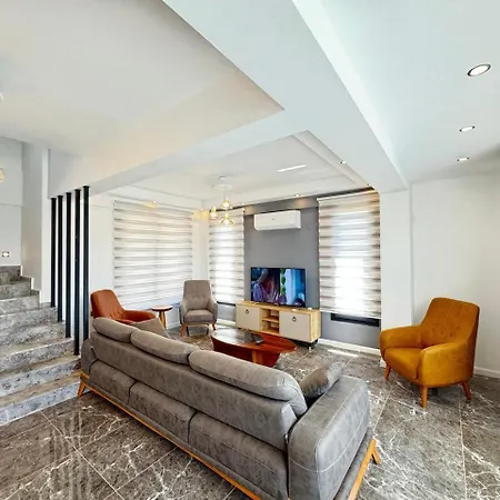 Villa Via Life-1 *